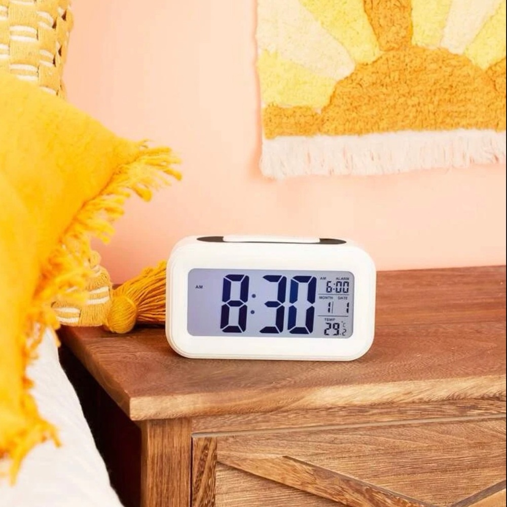 LED Battery Powered Alarm Clock - Picture 2 of 8